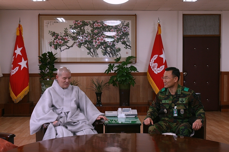 육군훈련소장 차담